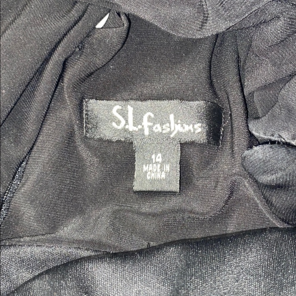 S.L. Fashion - Picture 8 of 8